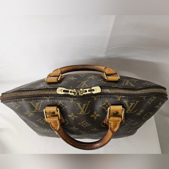 Louis Vuitton Alma PM Handbag in Monogram Canvas and Leather in Brown - Picture 6 of 15